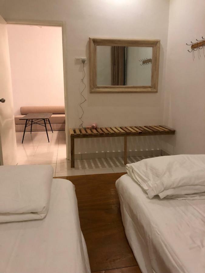 Brand New In Local Neighbourhood Apartment Ringlet